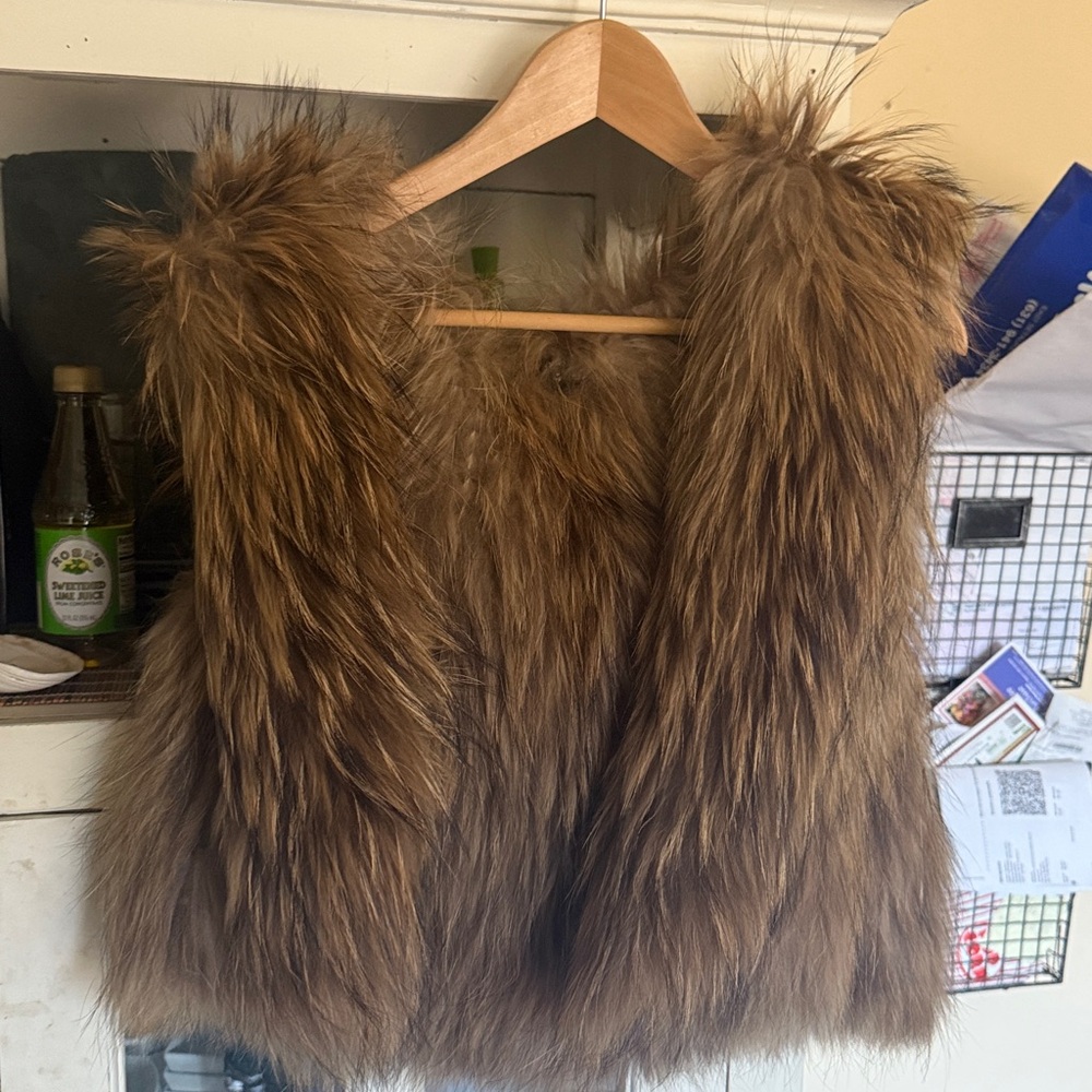 Theory Raccoon Brown Fur Hooded Vest XS